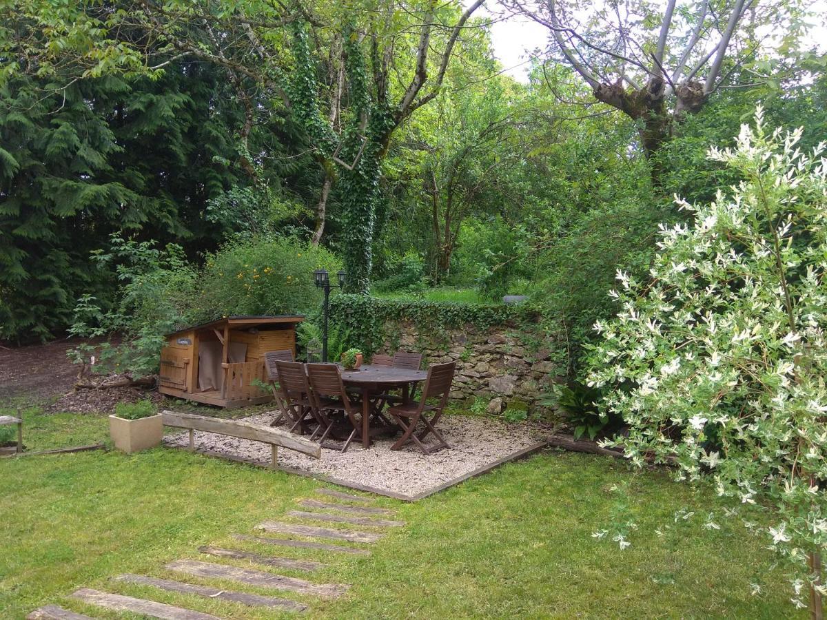 La Ferme Les Mamours La Bastide-l'Eveque Exteriör bild