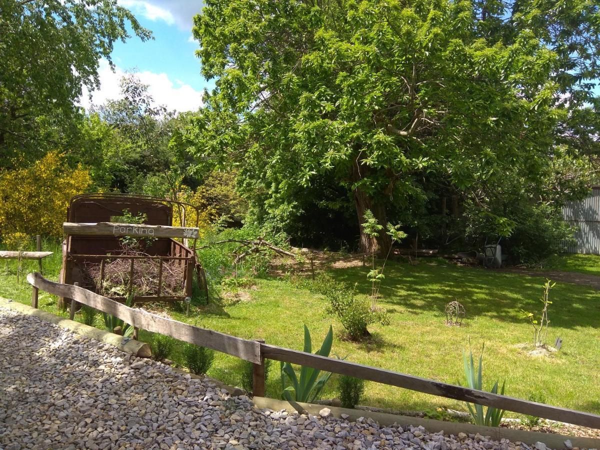 La Ferme Les Mamours La Bastide-l'Eveque Exteriör bild